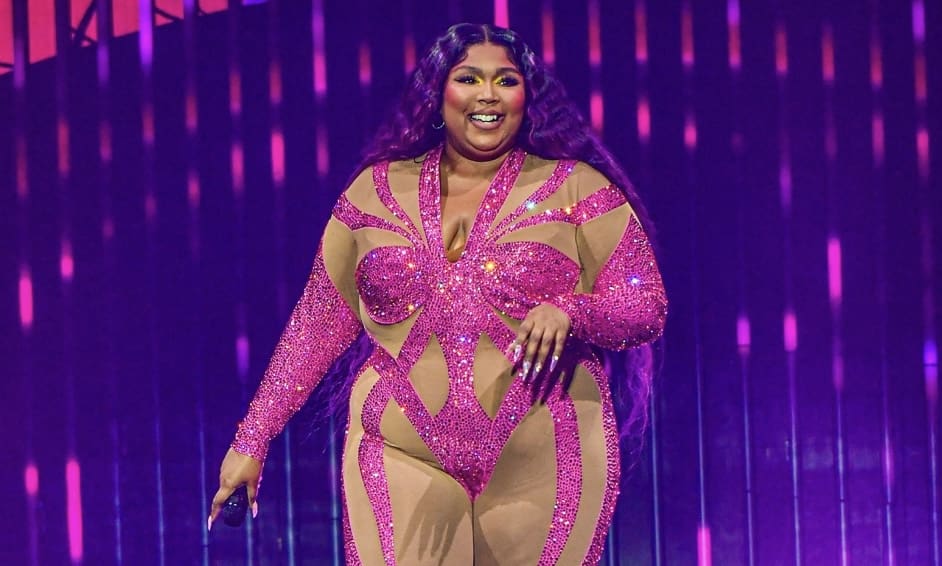 Lizzo Surprised Her Audience By Bringing Out Missy Elliott And Cardi B During Her LA Show [Photo + Video]