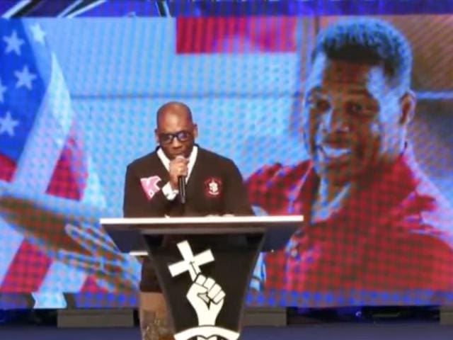 Let the Church Say Amen, Pastor Jamal Bryant Gives Herschel Walker the Business in Fiery Sunday Sermon [Video]