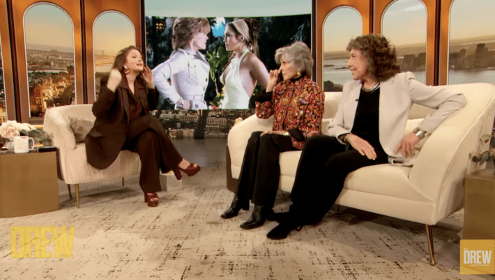 Jane Fonda Says Jennifer Lopez Never Apologized After Monster In Law Slap Left Her With A 4783