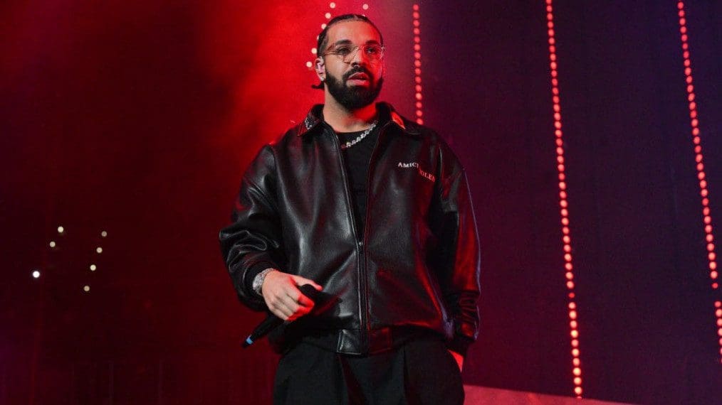 Drake Responds To “Randomly Angry Poets” Regarding His Book Release