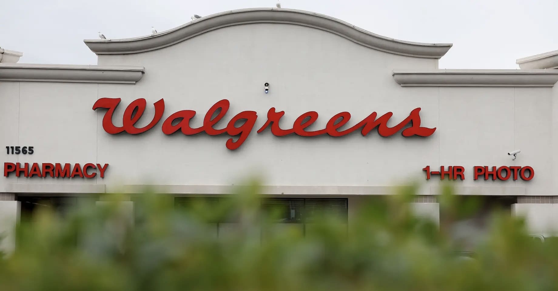 Walgreens to Close 450 Stores Across U.S. and U.K. | lovebscott.com