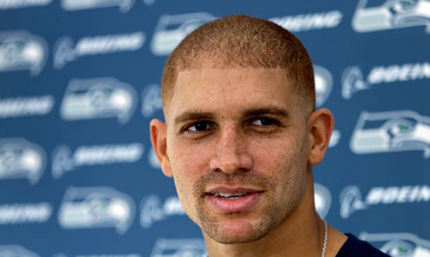 NFL's Jimmy Graham Arrested, Cops Say Saints Star Was Wandering In ...