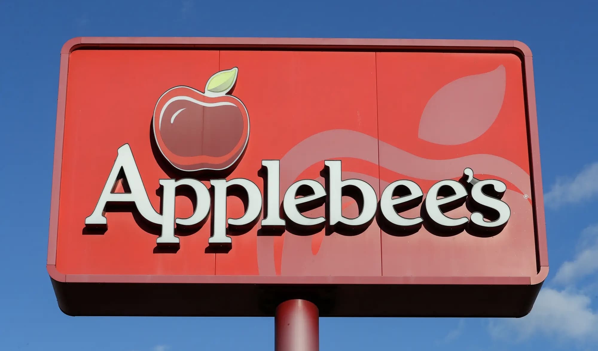 Kenosha Police Pepper-Sprayed a Baby Inside an Applebees While Trying to Detain the Wrong Man for a Hit-and-Run, Lawyer Says