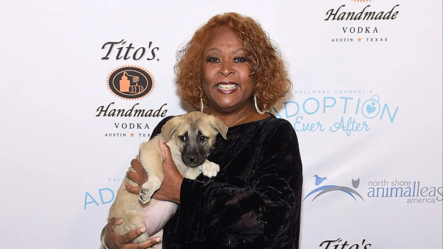 Robin Quivers Talks 11-Year Battle With Endometrial Cancer