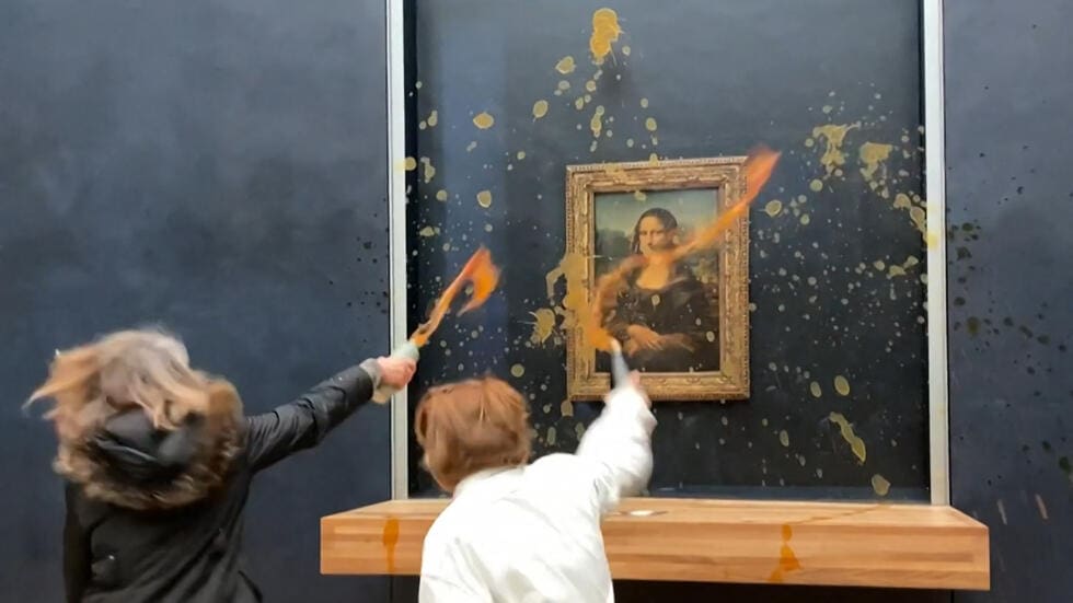 Say What Now? Protesters Hurl Soup at the Mona Lisa Painting in Paris [Video]