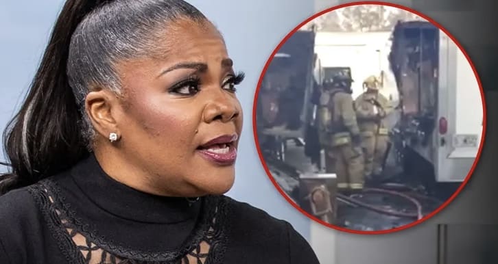 Mo’Nique Posts Video to Support Claim Trailers ‘Blew Up’ on ‘Almost Christmas’