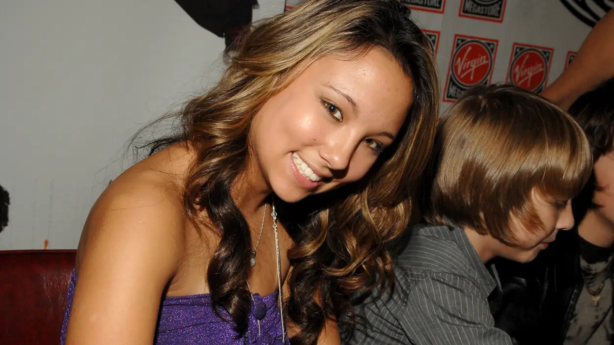 Former Nickelodeon Star Allie DiMeco Recalls Being Pressured to Kiss Adult Man on ‘The Naked Brothers Band’ Show as a Teen