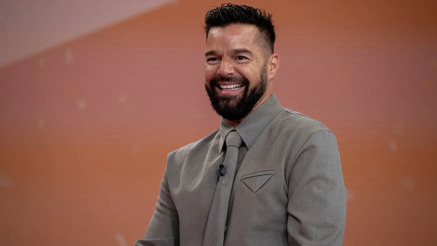 Ricky Martin Says Father Urged Him to Come Out to His Fans, But Team Was Against It
