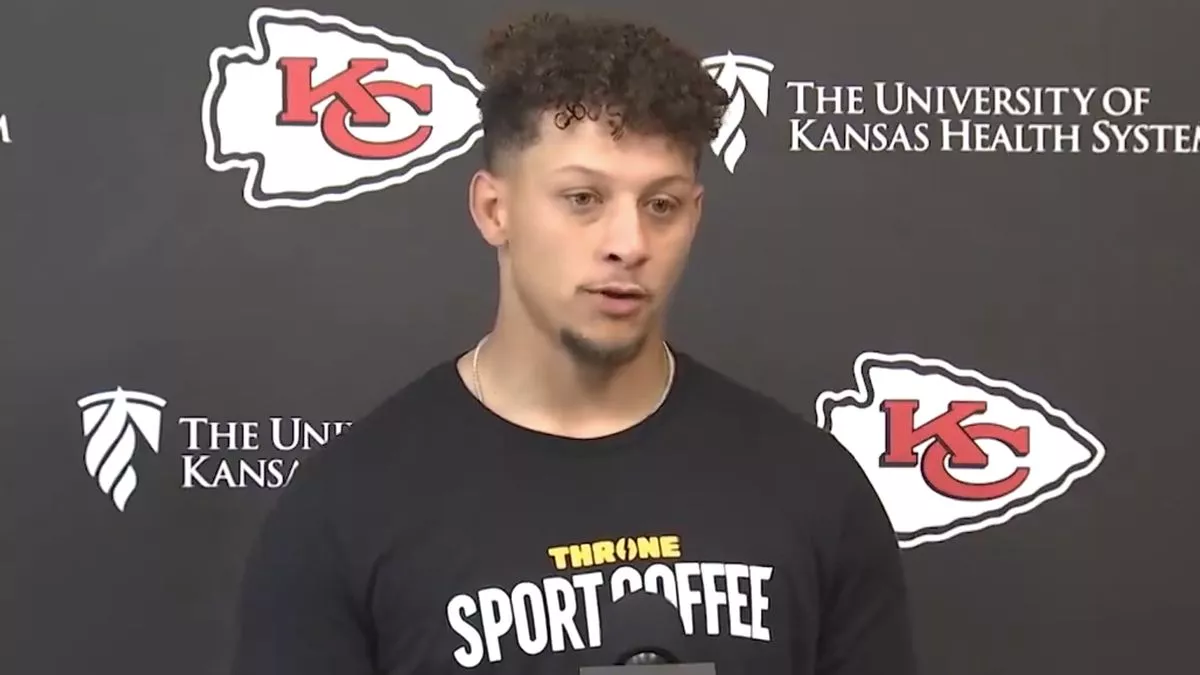 Patrick Mahomes Reacts to Body-Shaming Comments