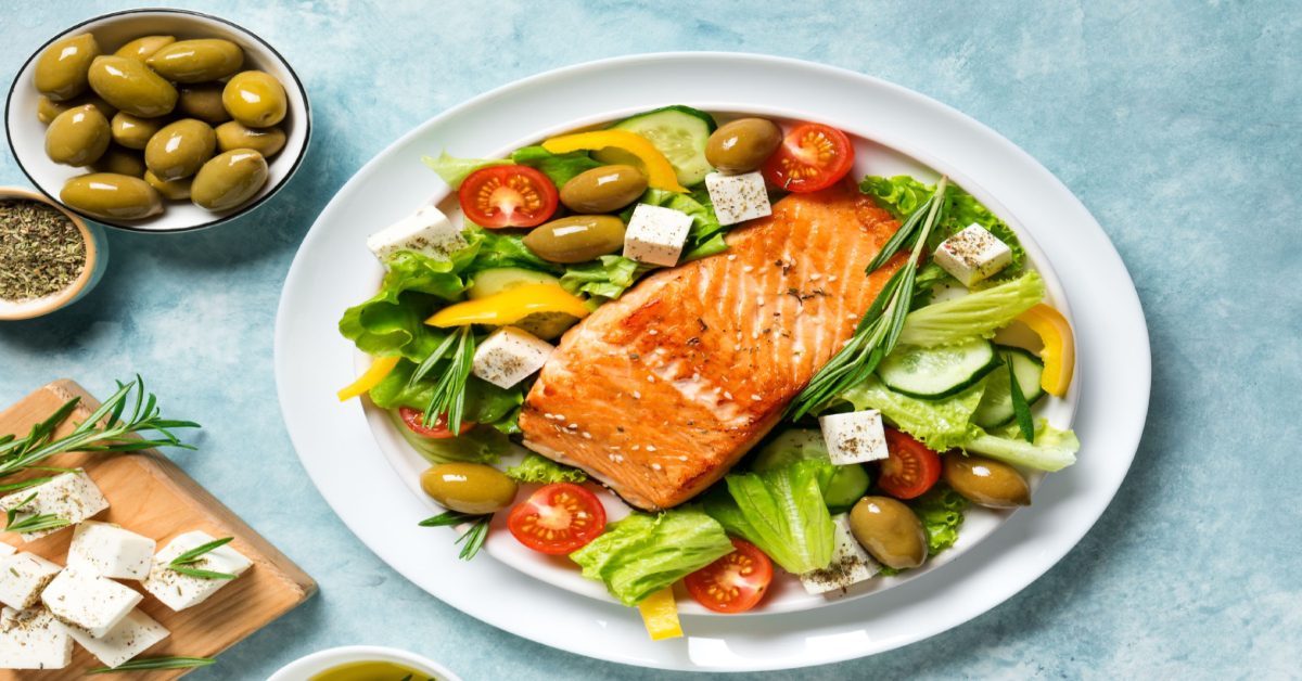 Greek salmon salad