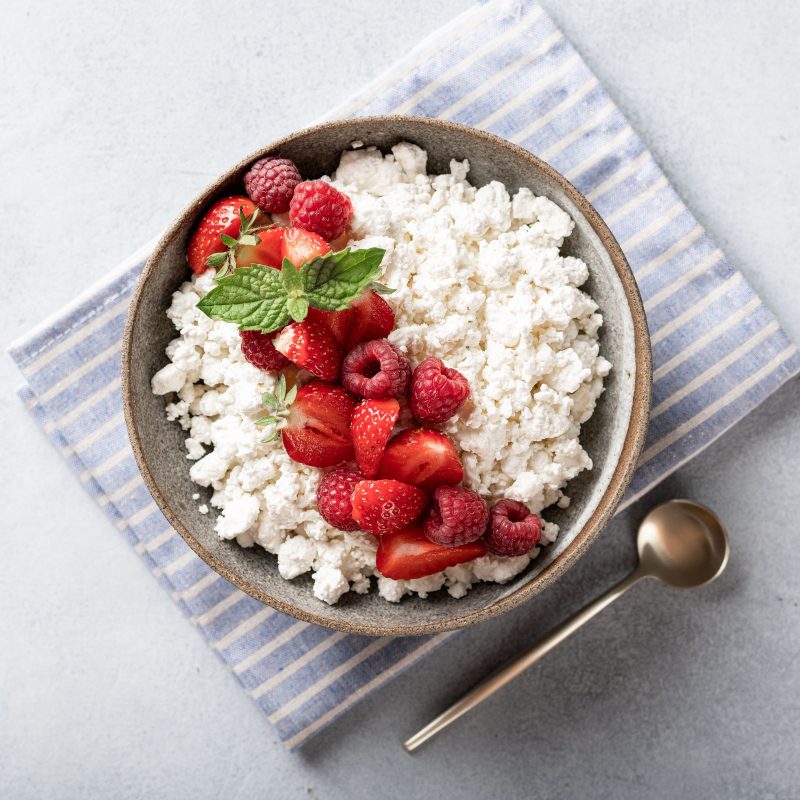 Cottage cheese with fruit