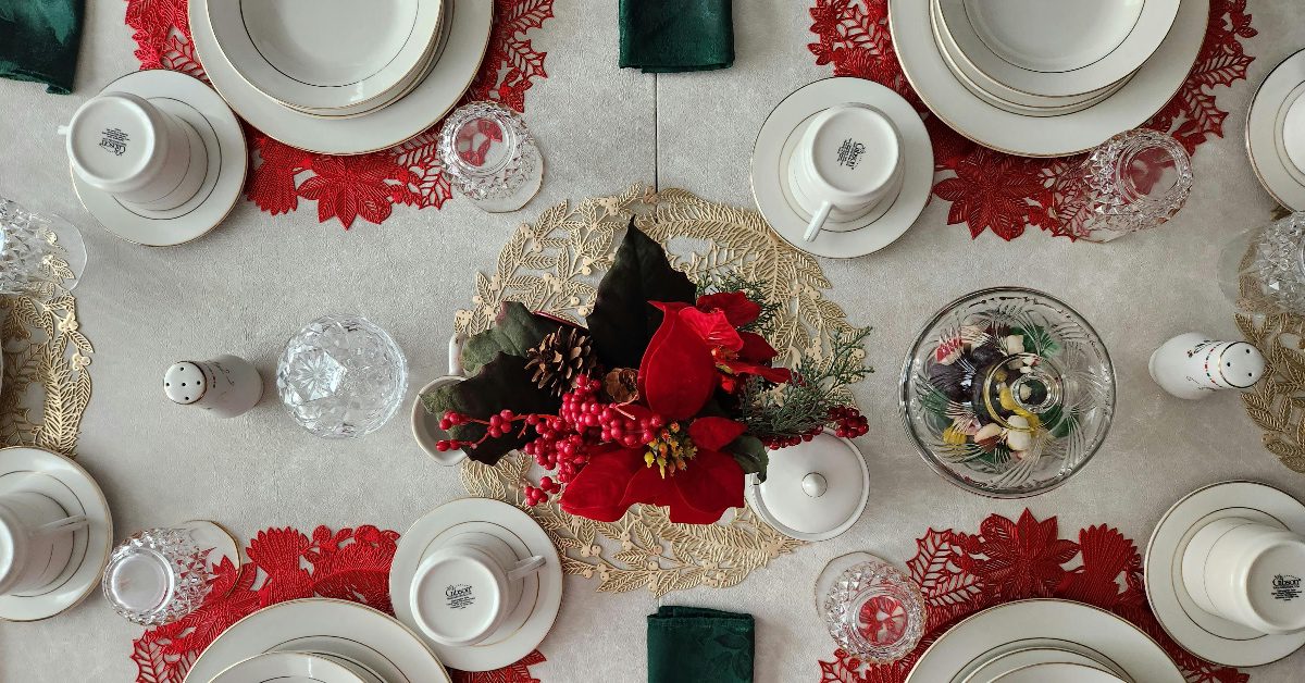 Christmas Table Setting