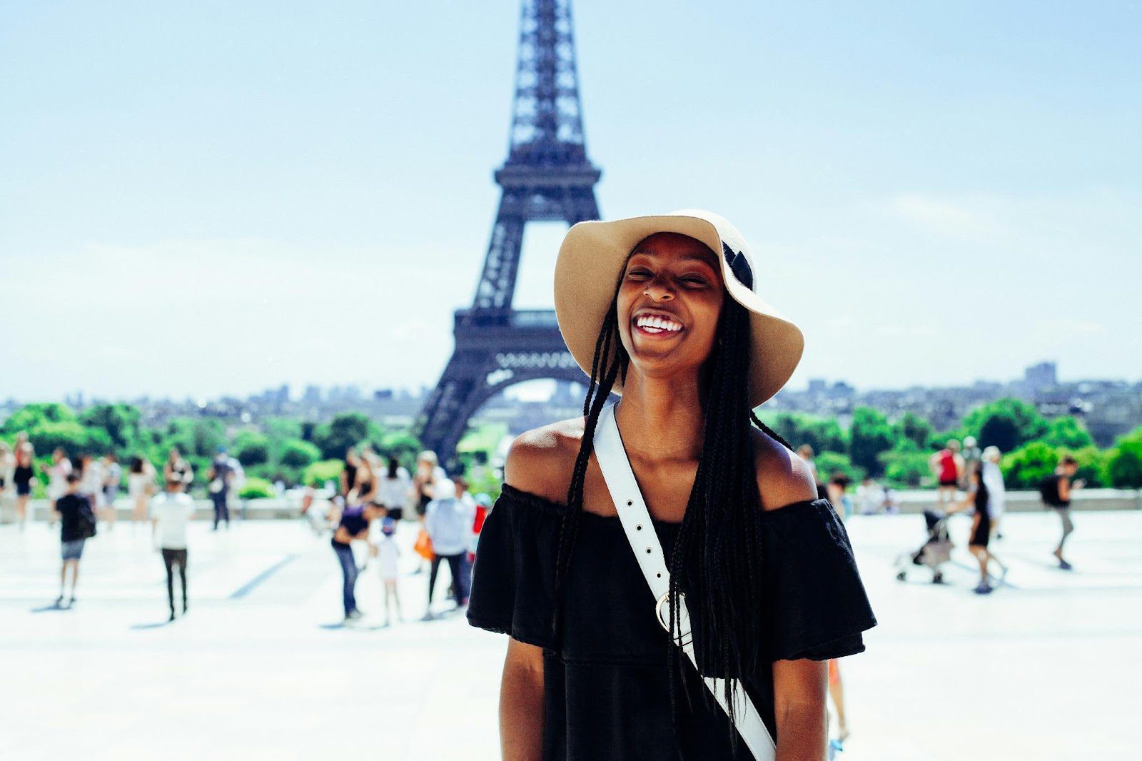 A woman traveling in Paris.